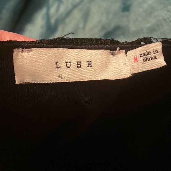 BUNDLE DISCOUNTS! Medium Black lace Lush Dress with side lace cutouts NWOT - Picture 6 of 10